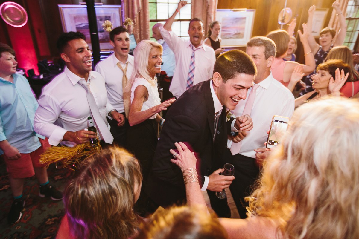 St Brendan Chapel Kennebunkport Maine Wedding Lindsay Hite Photography