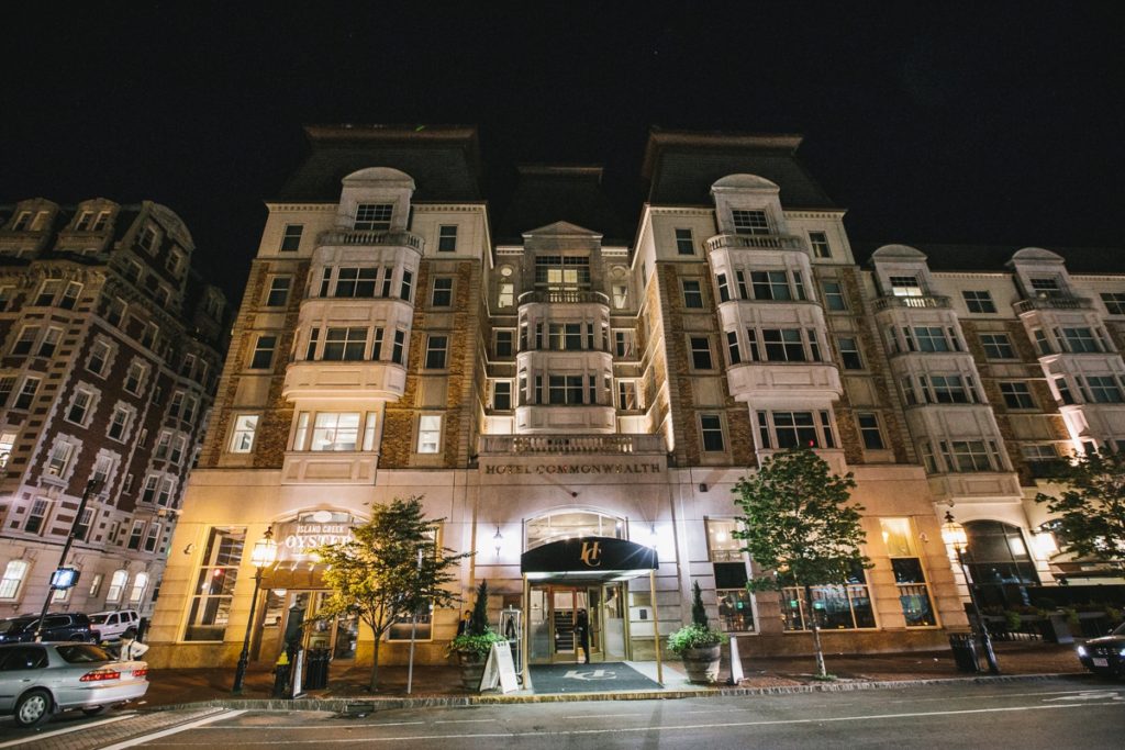 Hotel Commonwealth Boston Wedding Lindsay Hite Photography